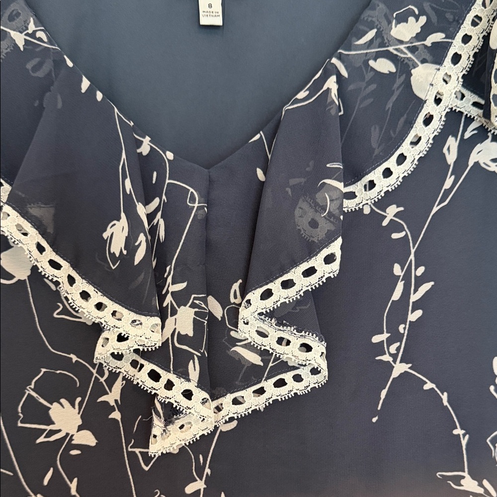 Neiman Marcus Blue and White Floral Long Sleeve Dress - Picture 6 of 6